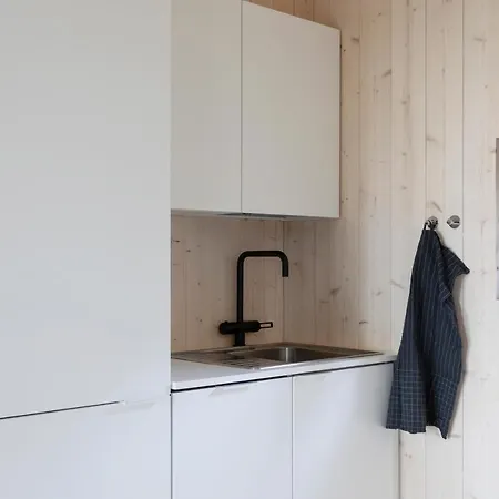 Peaceful Scandinavian Tiny House Near Airport Apartamento *